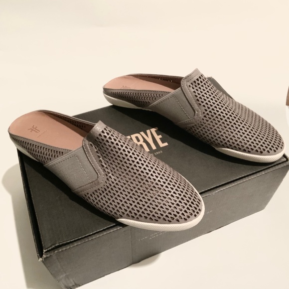 FRYE Melanie Gore Perforated Mule Sneaker Pale Blue Gray Leather Casual Flats - Picture 6 of 14